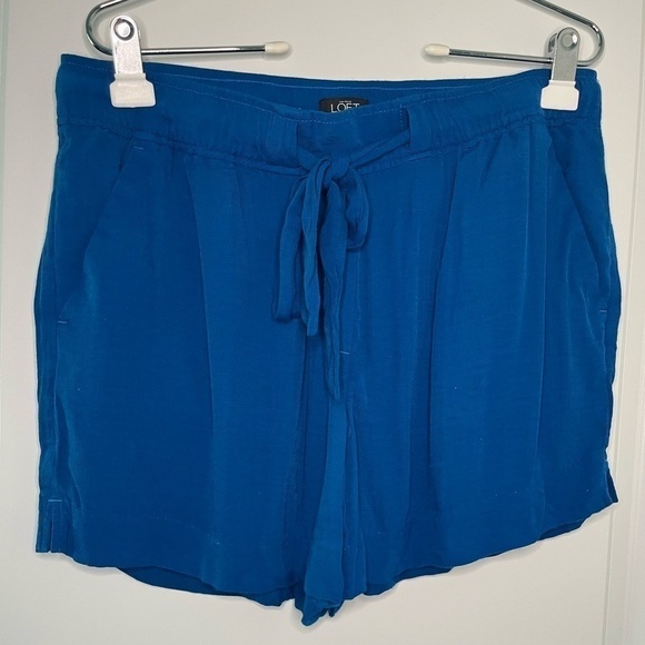 LOFT Pants - Loft Dark Blue Tie Waist Shorts Size M NWOT